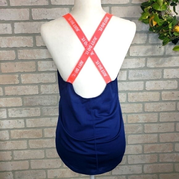 NIKE DRI-FIT Criss-cross Athletic Workout Tank Top Size S - Picture 3 of 9
